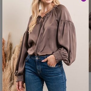 NEW IN PACKAGE- Blu Pepper Satin Effect Peasant Blouse